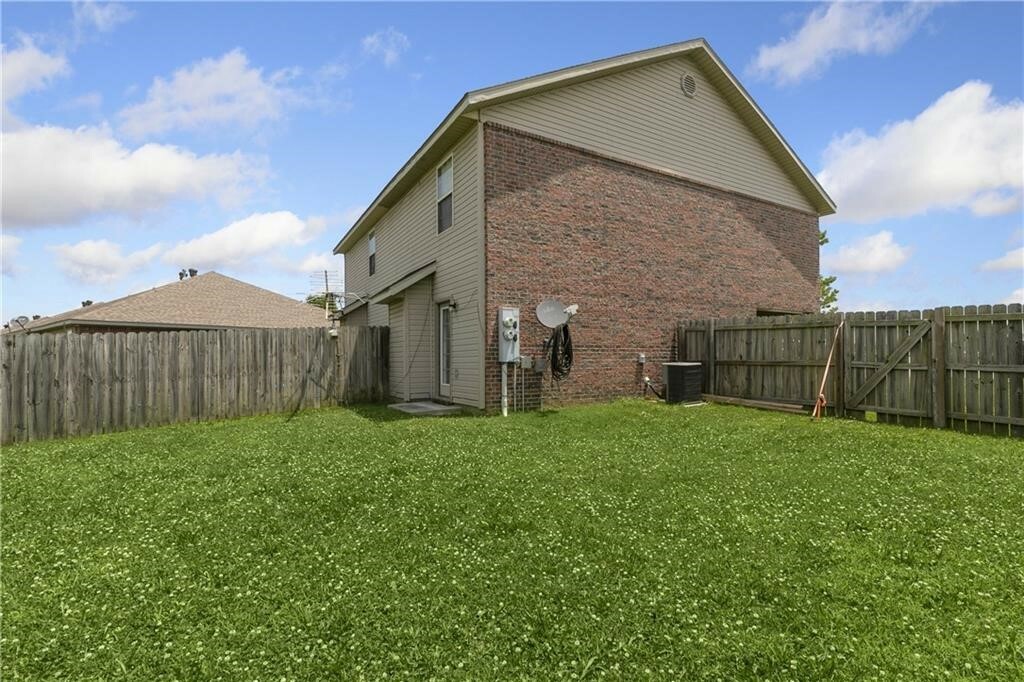 Property Photo:  3108 & 3110 S B Street  AR 72758 