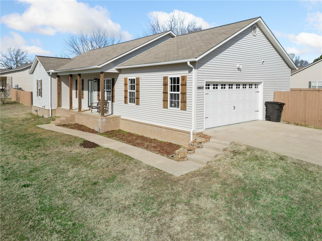 Property Photo:  4306 September Lane  AR 72601 