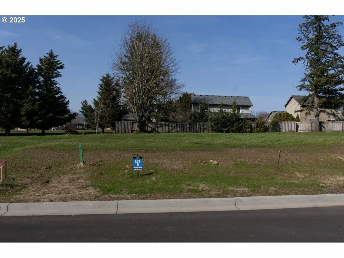 1719 NW Goodwin St  Camas WA 98607 photo