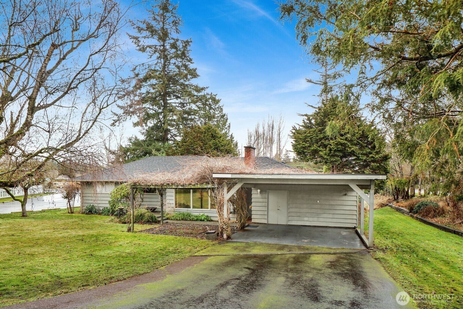 Property Photo:  2817  McLeod Road  WA 98225 