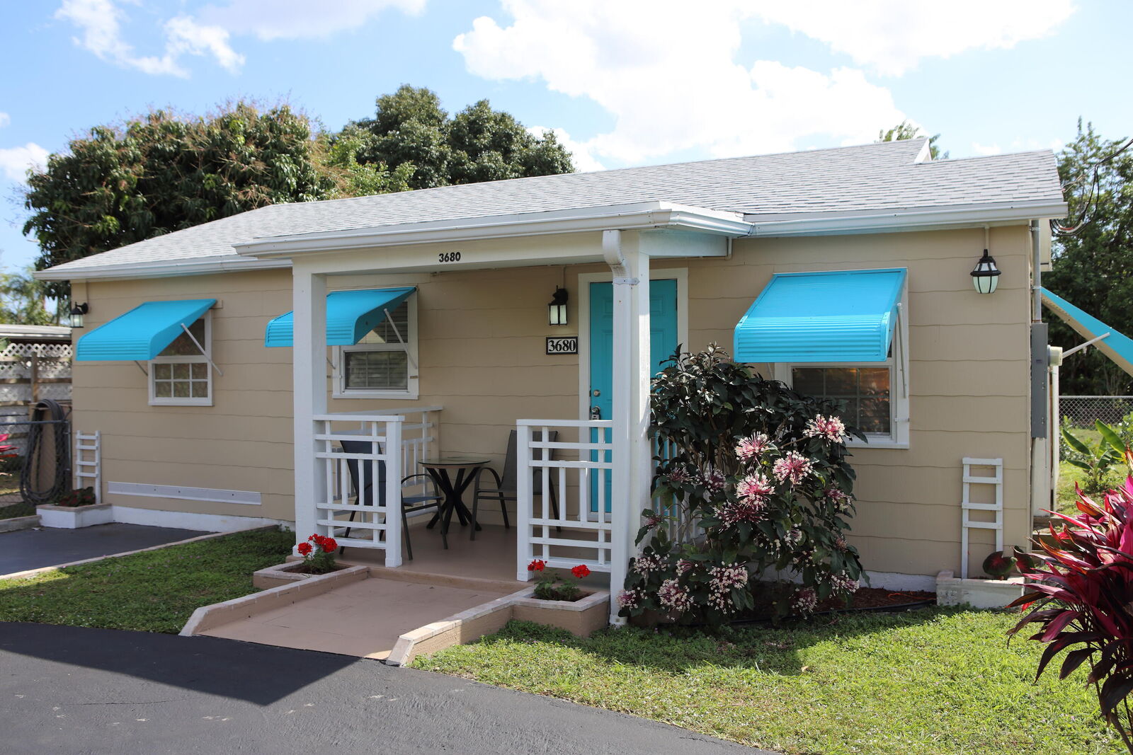 Property Photo:  3680 Lakewood Road N  FL 33461 