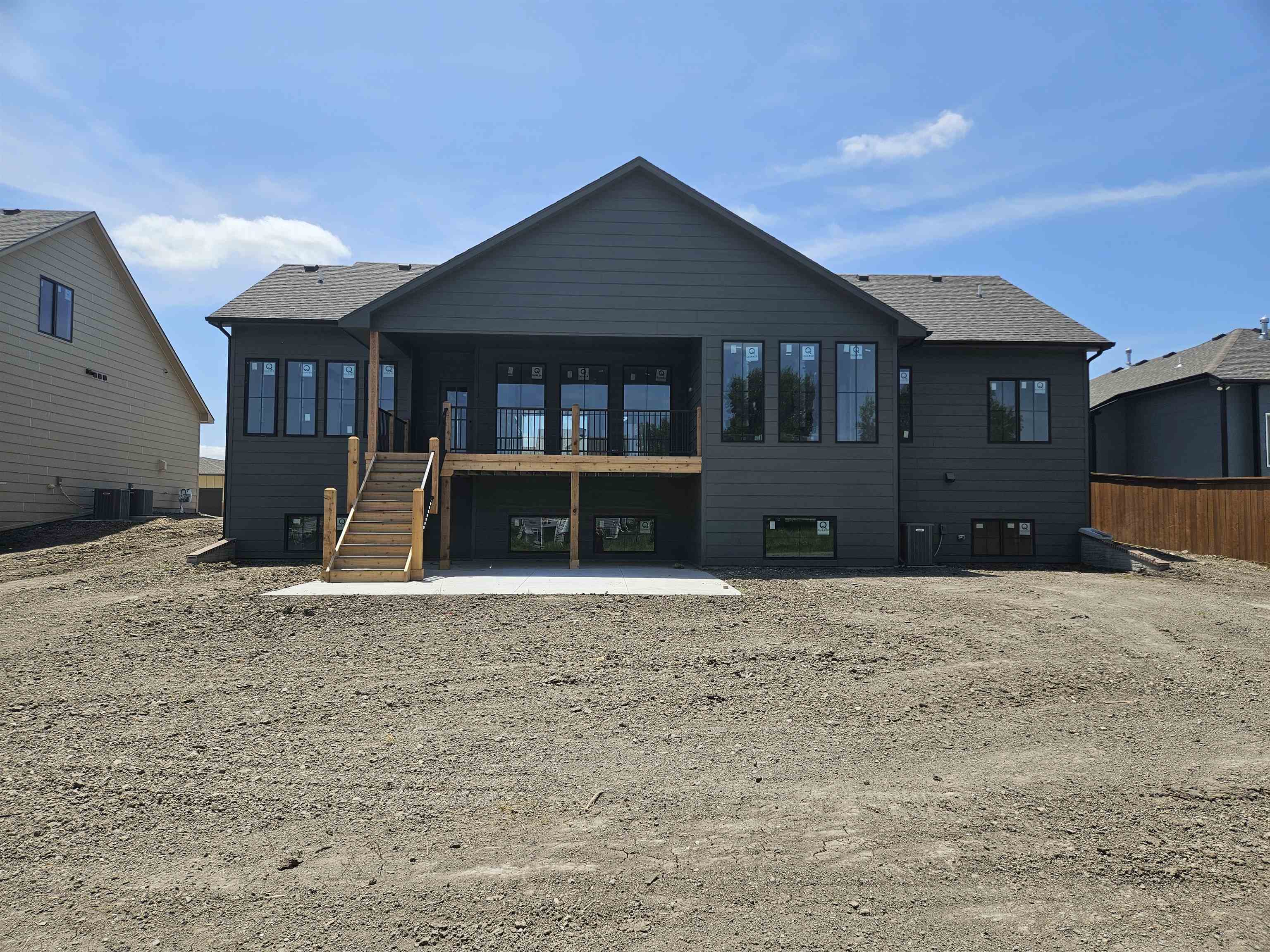 Property Photo: 1206 W Lakeway Ct KS 67002