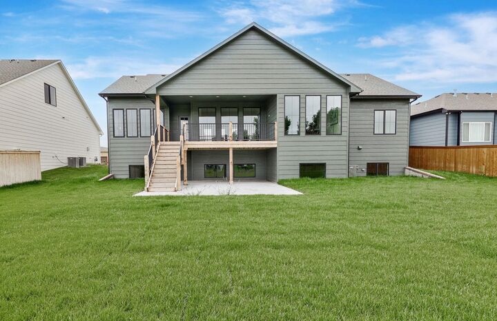 Property Photo:  1206 W Lakeway Ct  KS 67002 