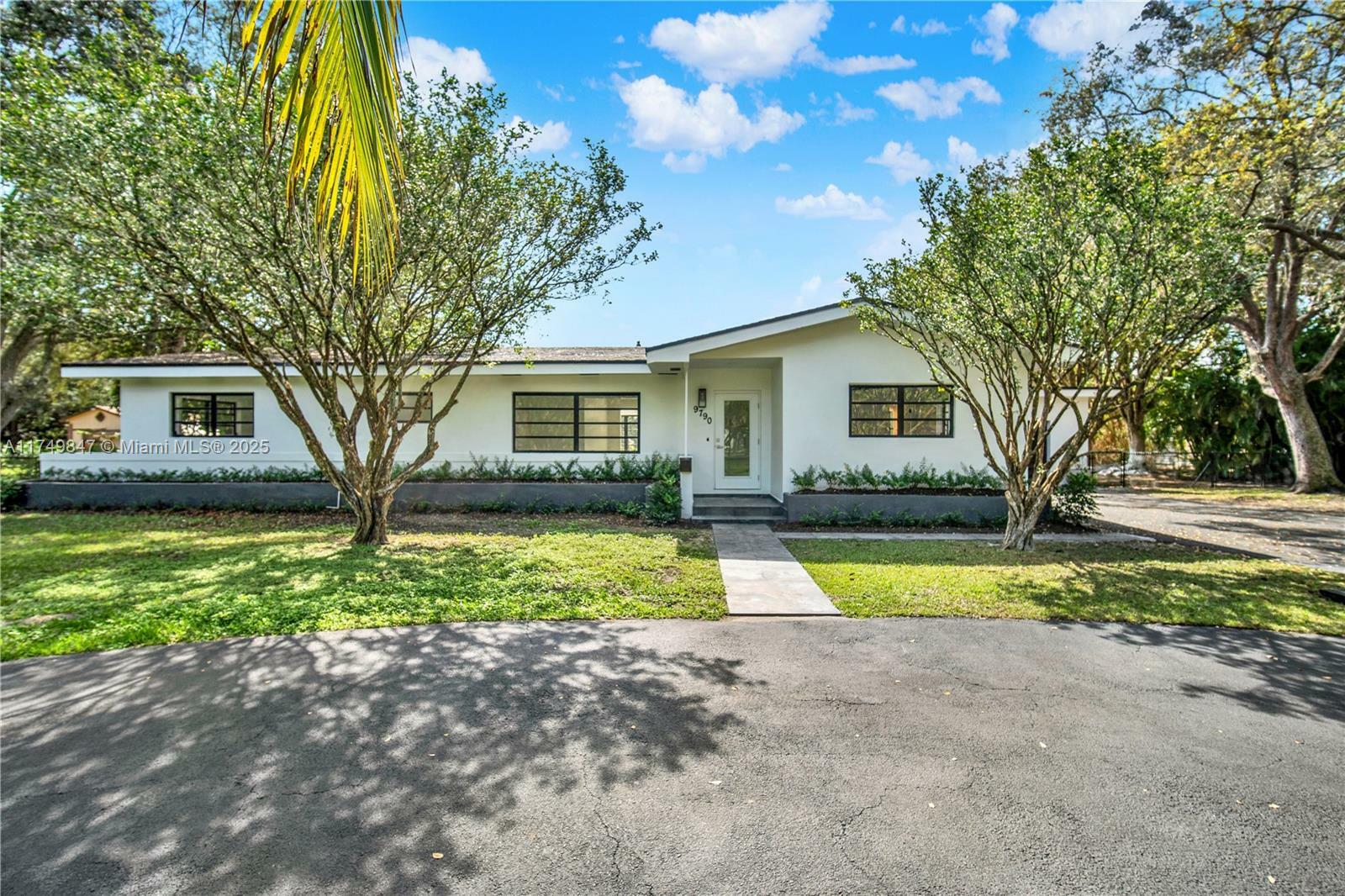 Property Photo:  9790 SW 136th St  FL 33176 