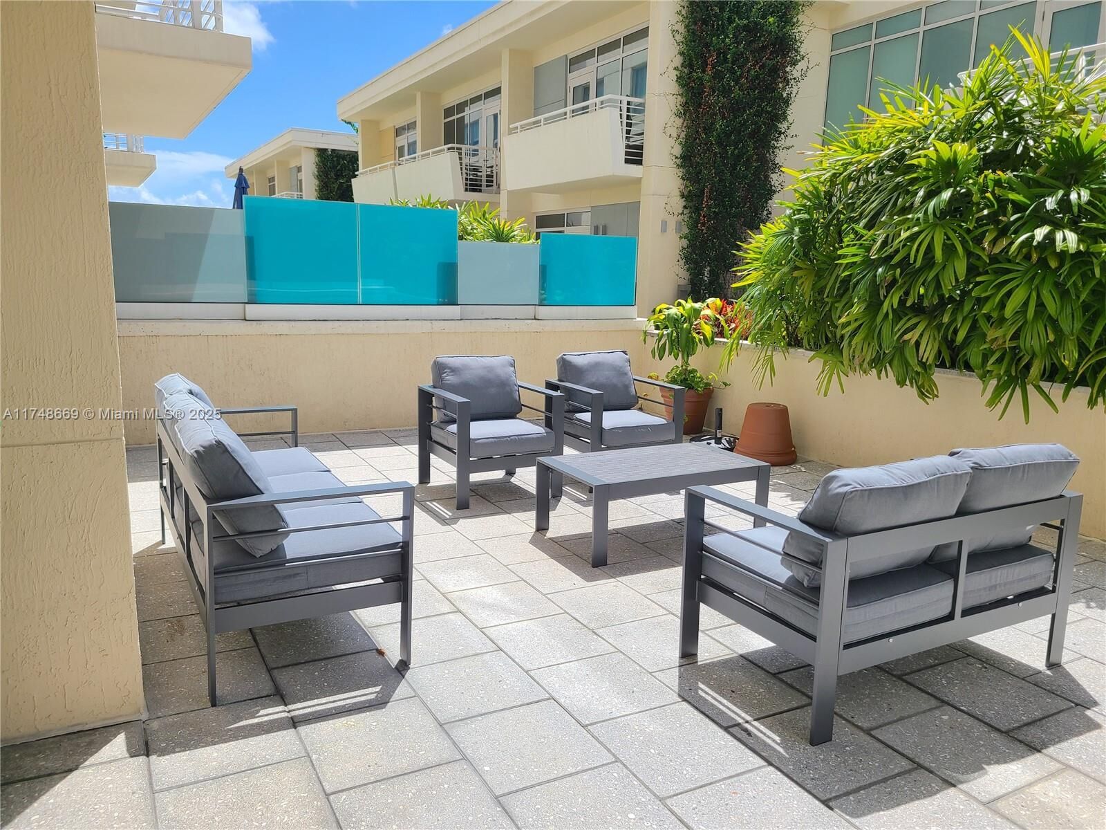 Property Photo: 3250 NE 1st Ave 511 FL 33137