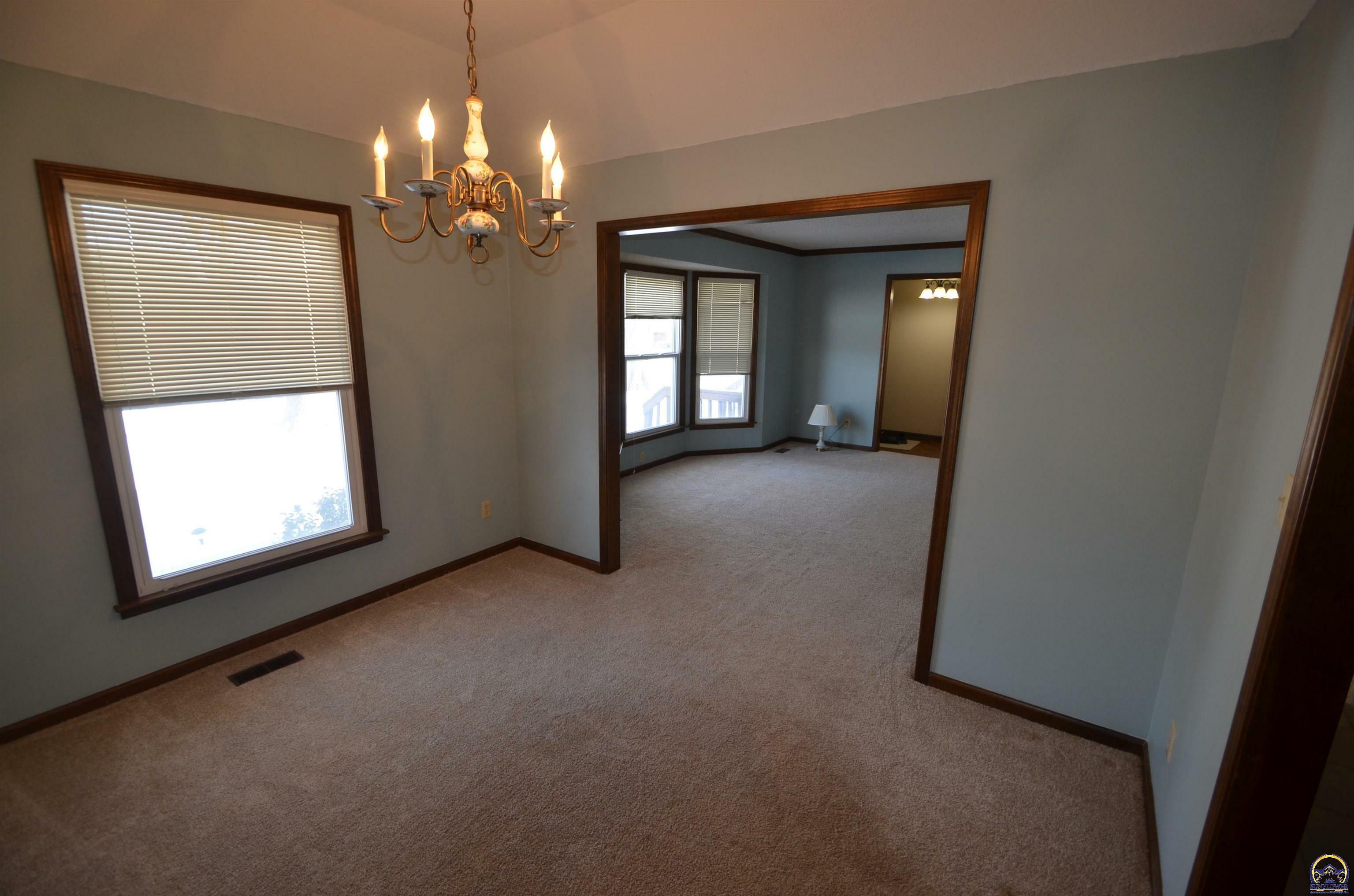 Property Photo:  3806 SE 32nd St  KS 66605 