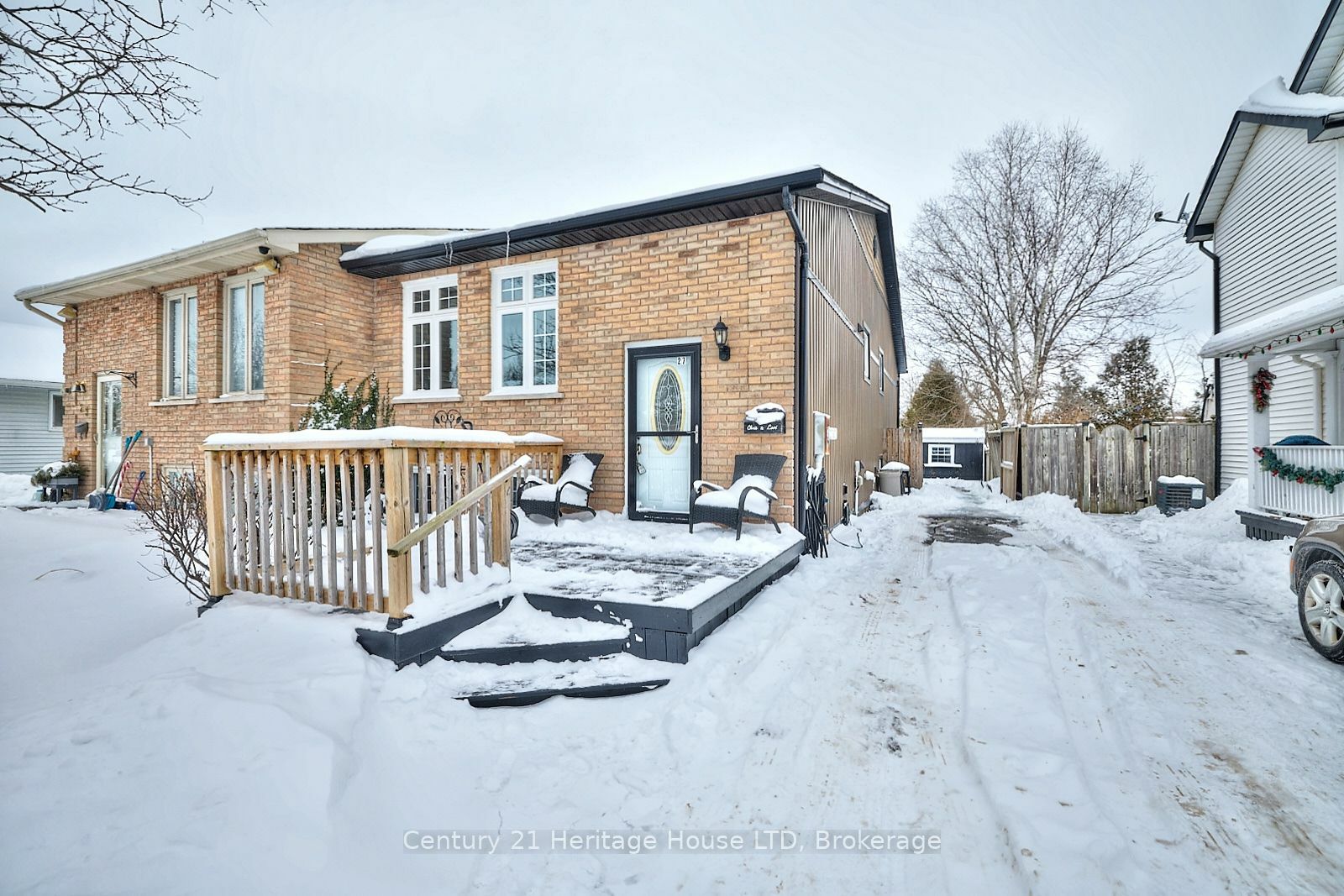 Photo de la propriété:  27 Mayfair Drive  ON L3C 7A1 