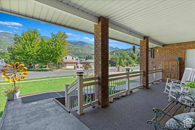 Property Photo: 8025 S 2250 E UT 84405