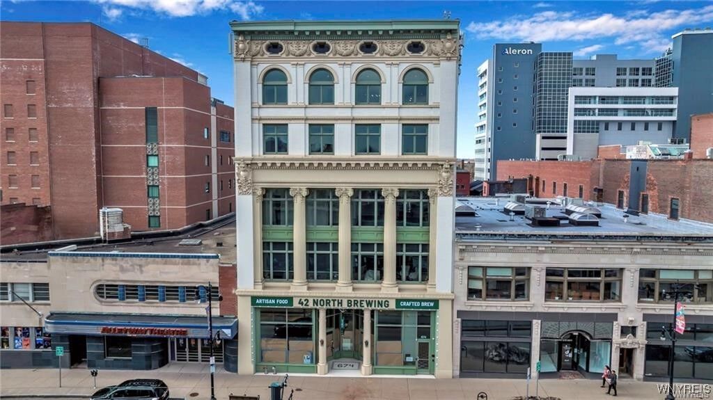 Property Photo:  674 Main Street 5  NY 14202 