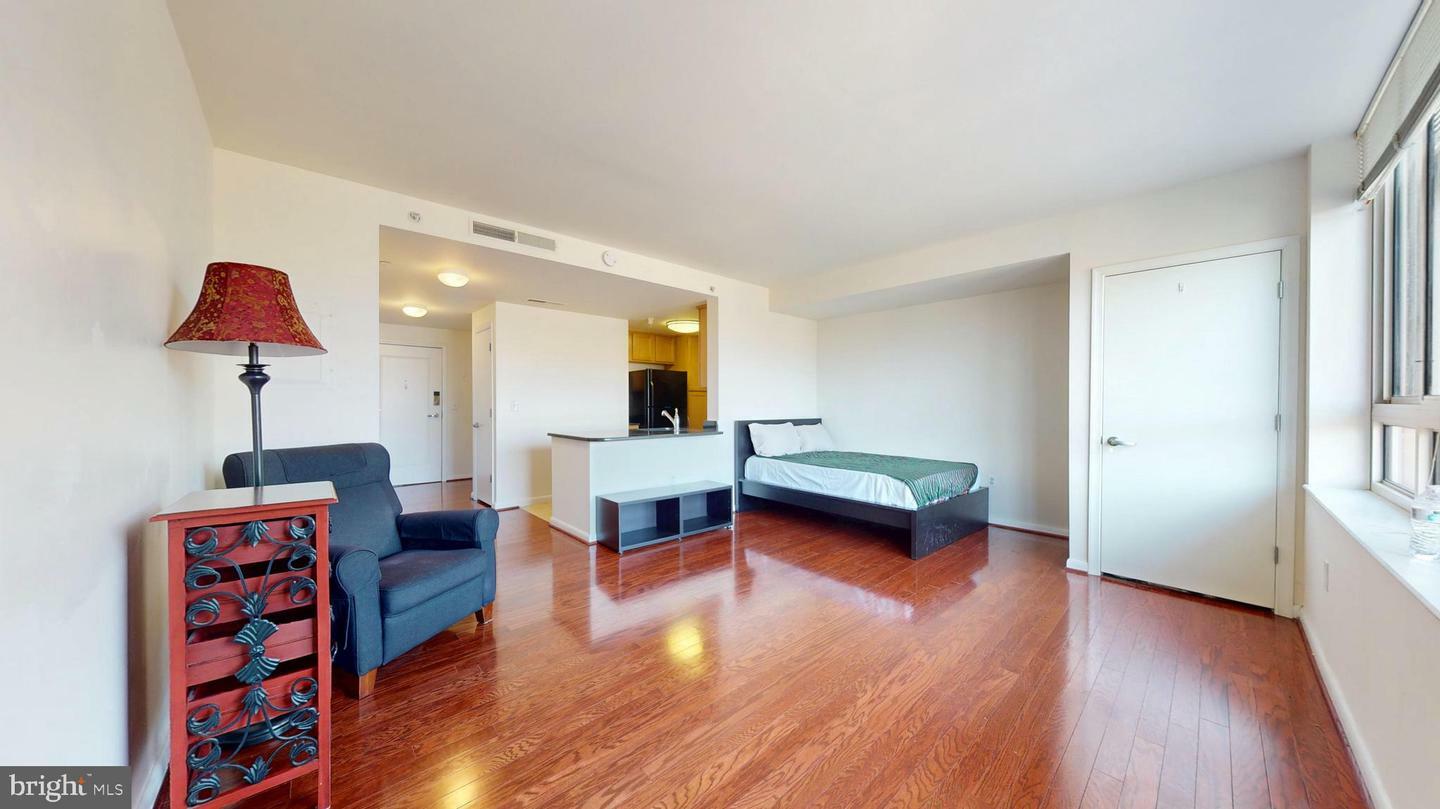 Property Photo:  355 I Street SW 626  DC 20024 