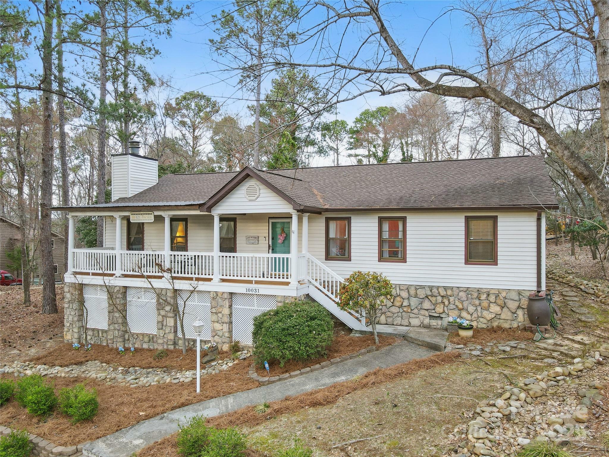 Property Photo: 10031 Bora Bora Drive SC 29708