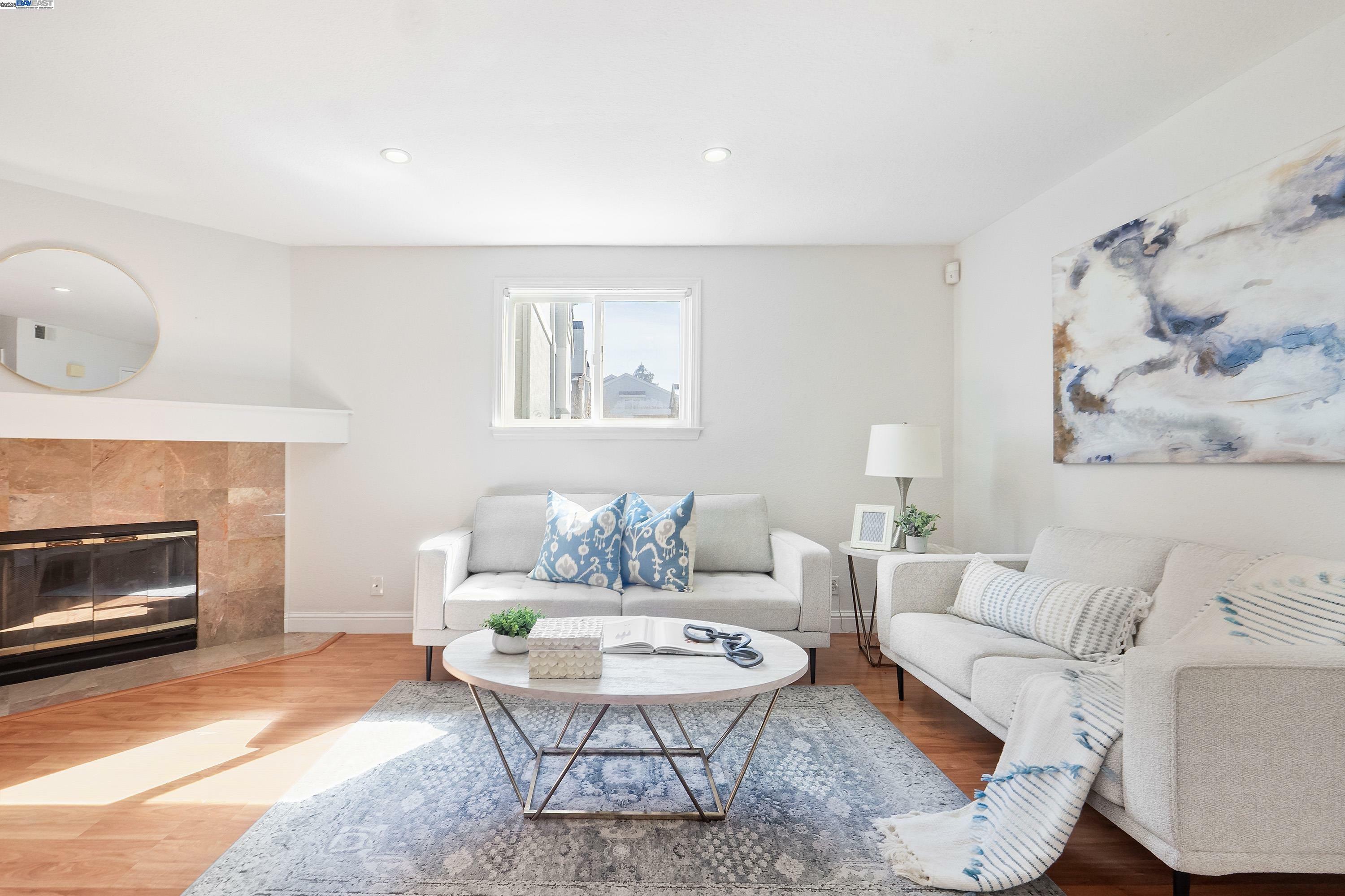 Property Photo: 4644 Devonshire Cmn CA 94536