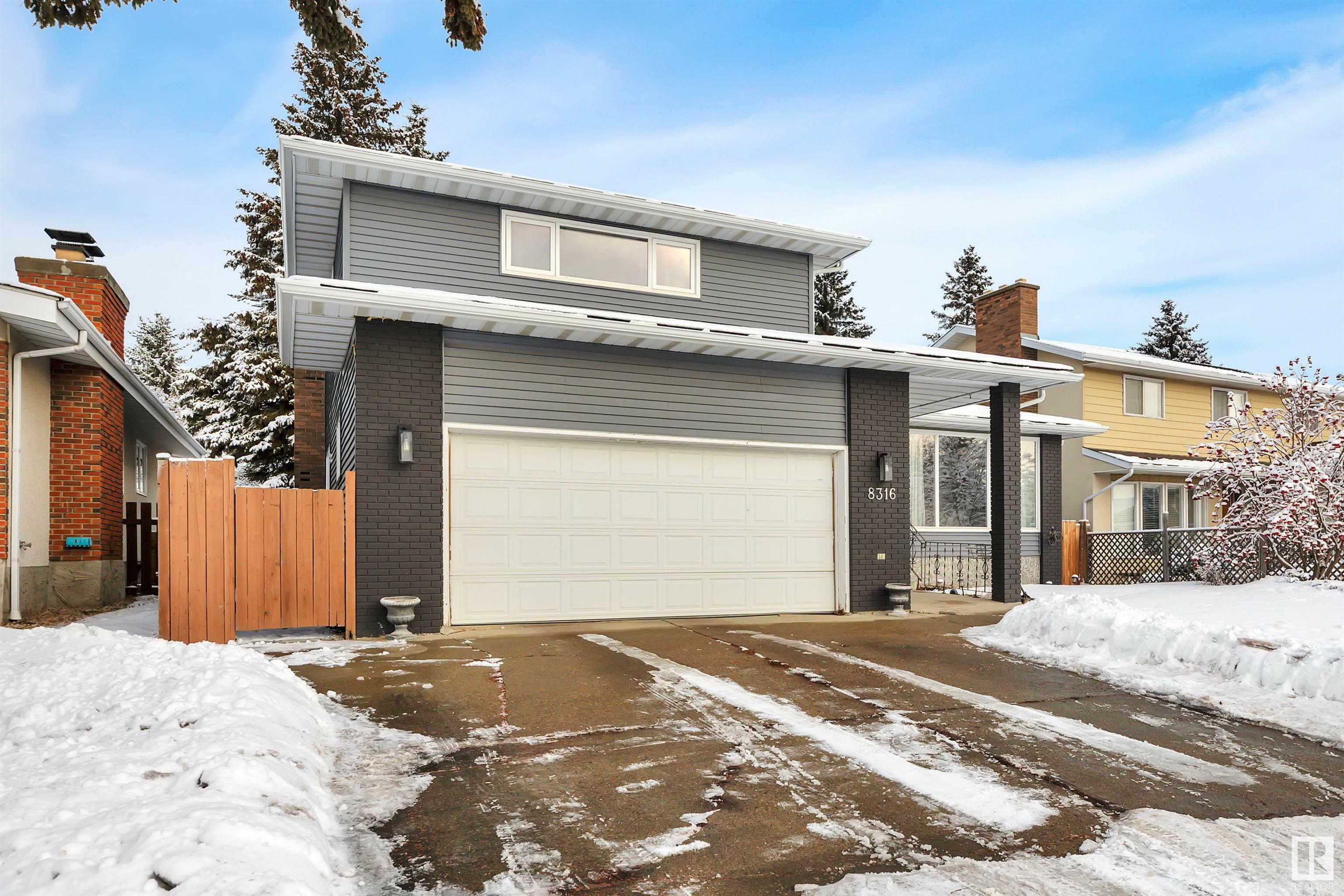 Property Photo:  8316 10 Avenue NW  AB T6K 1X1 