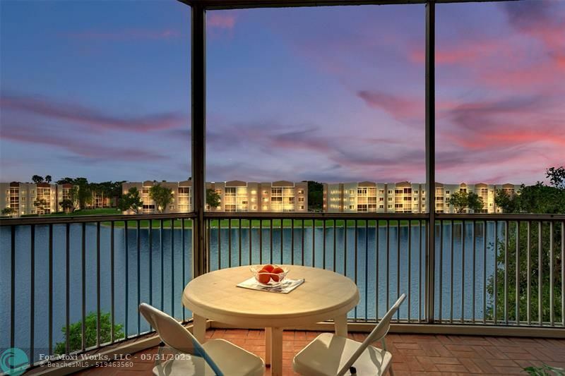 Property Photo: 7889 Granville Dr 406 FL 33321