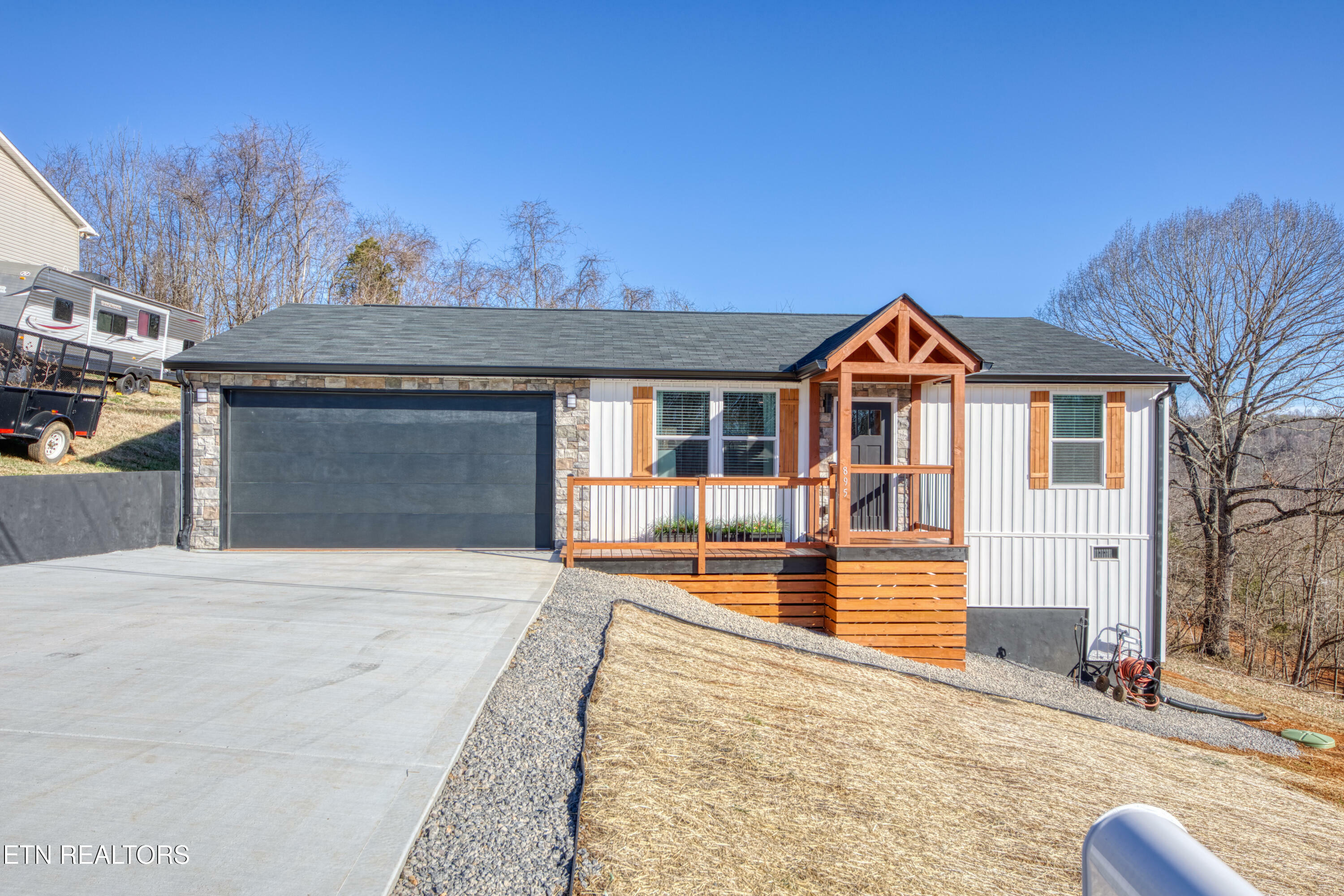 Property Photo:  895 N Ridgecrest Rd  TN 37779 