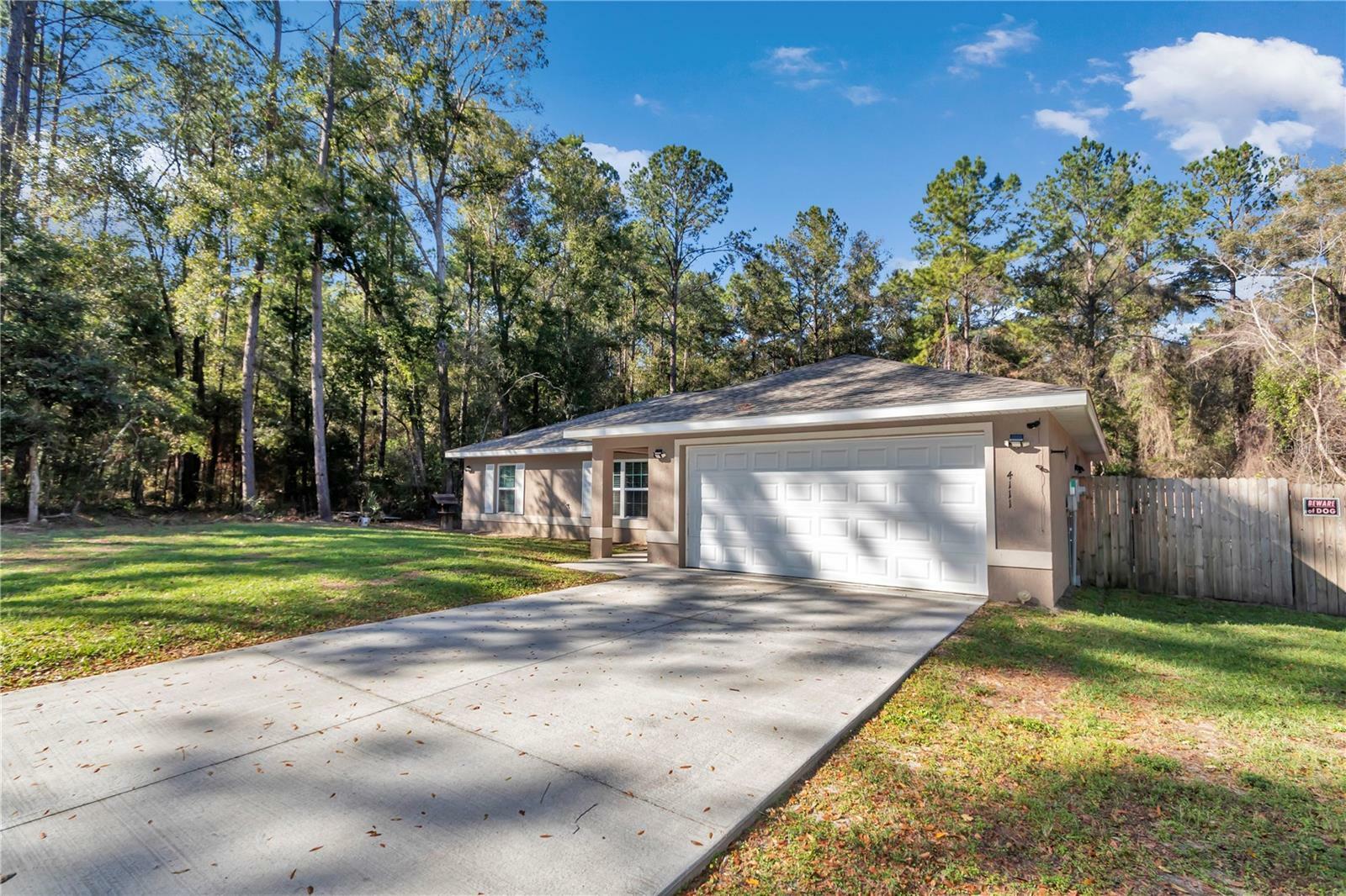 Property Photo:  4111 SE 131st Lane  FL 34420 