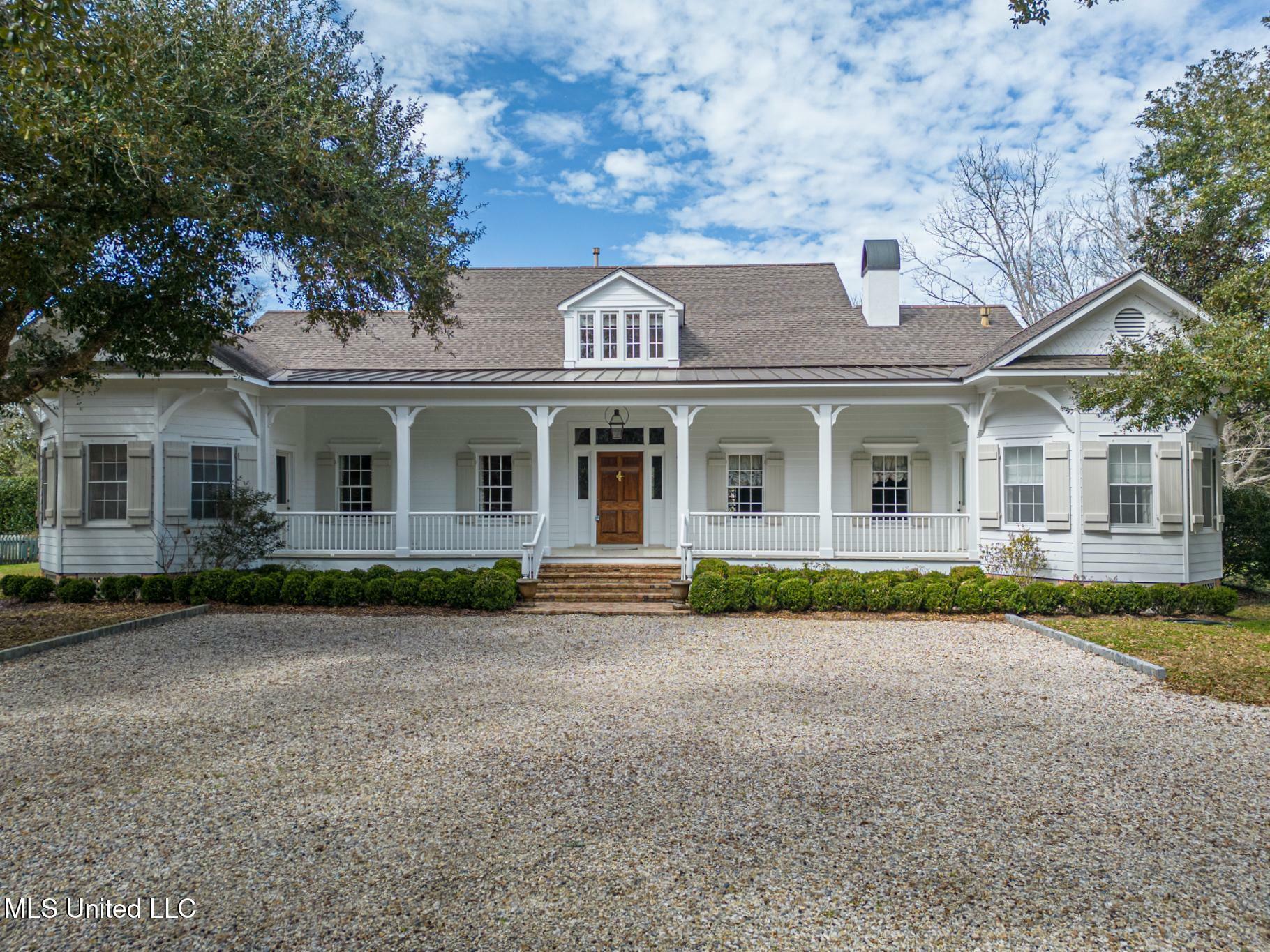 Property Photo:  22990 Arcadia Farm Road  MS 39571 