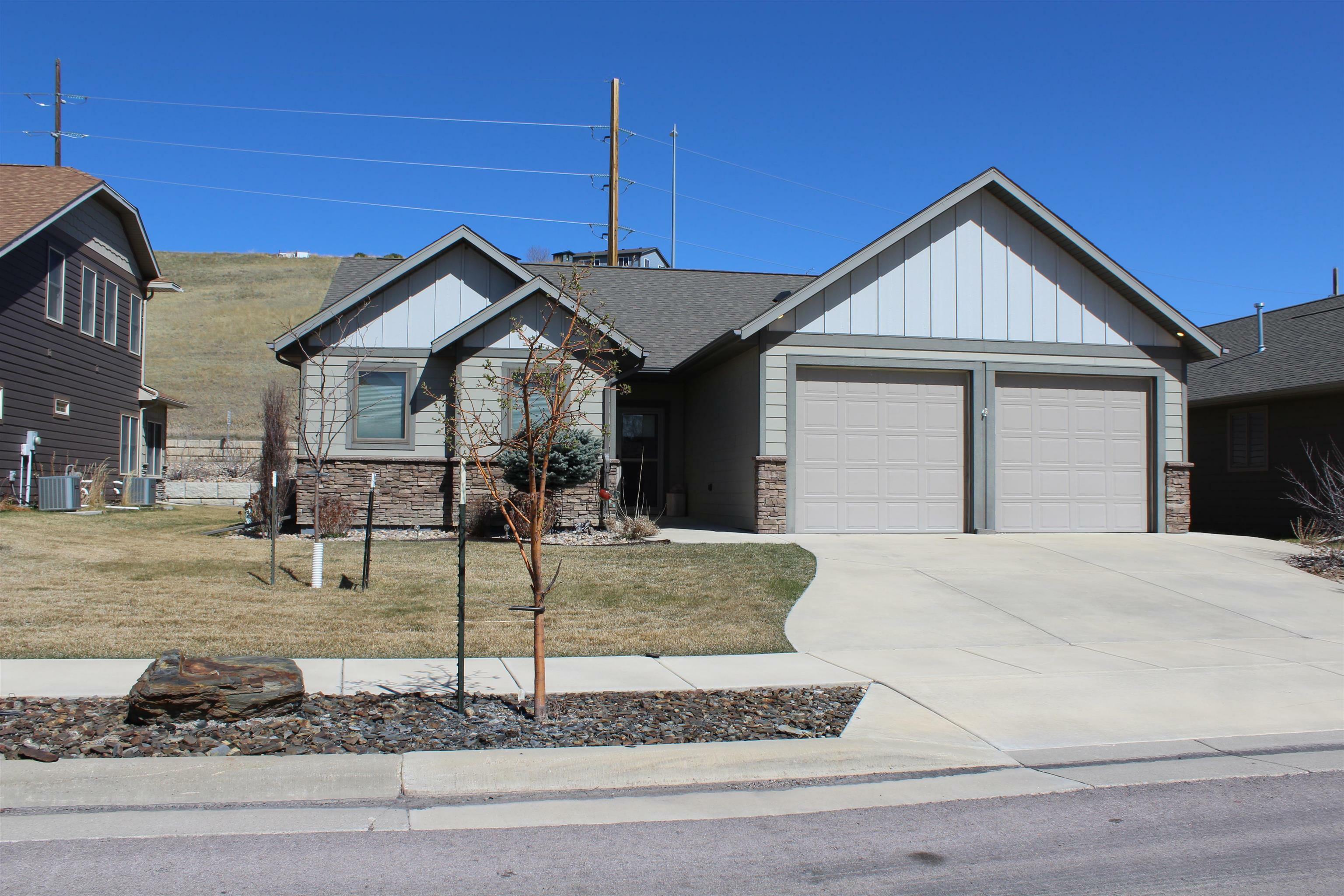 Property Photo: 1114 Settlers Creek Place SD 57701