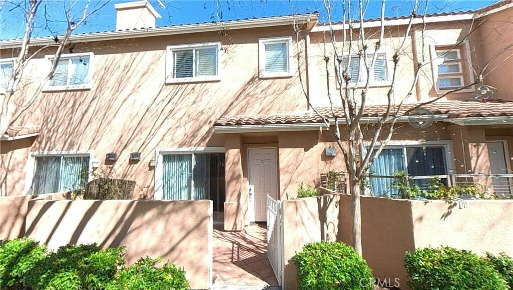 Property Photo:  25709 Holiday Circle C  CA 91381 