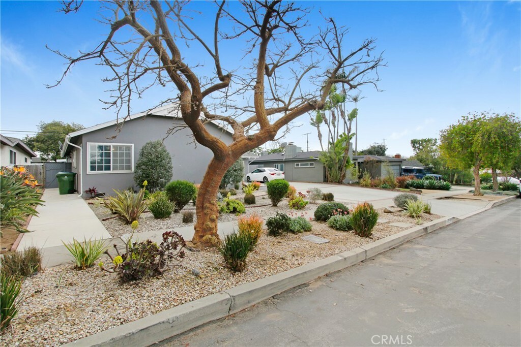 Property Photo:  7248 W 90th Street  CA 90045 