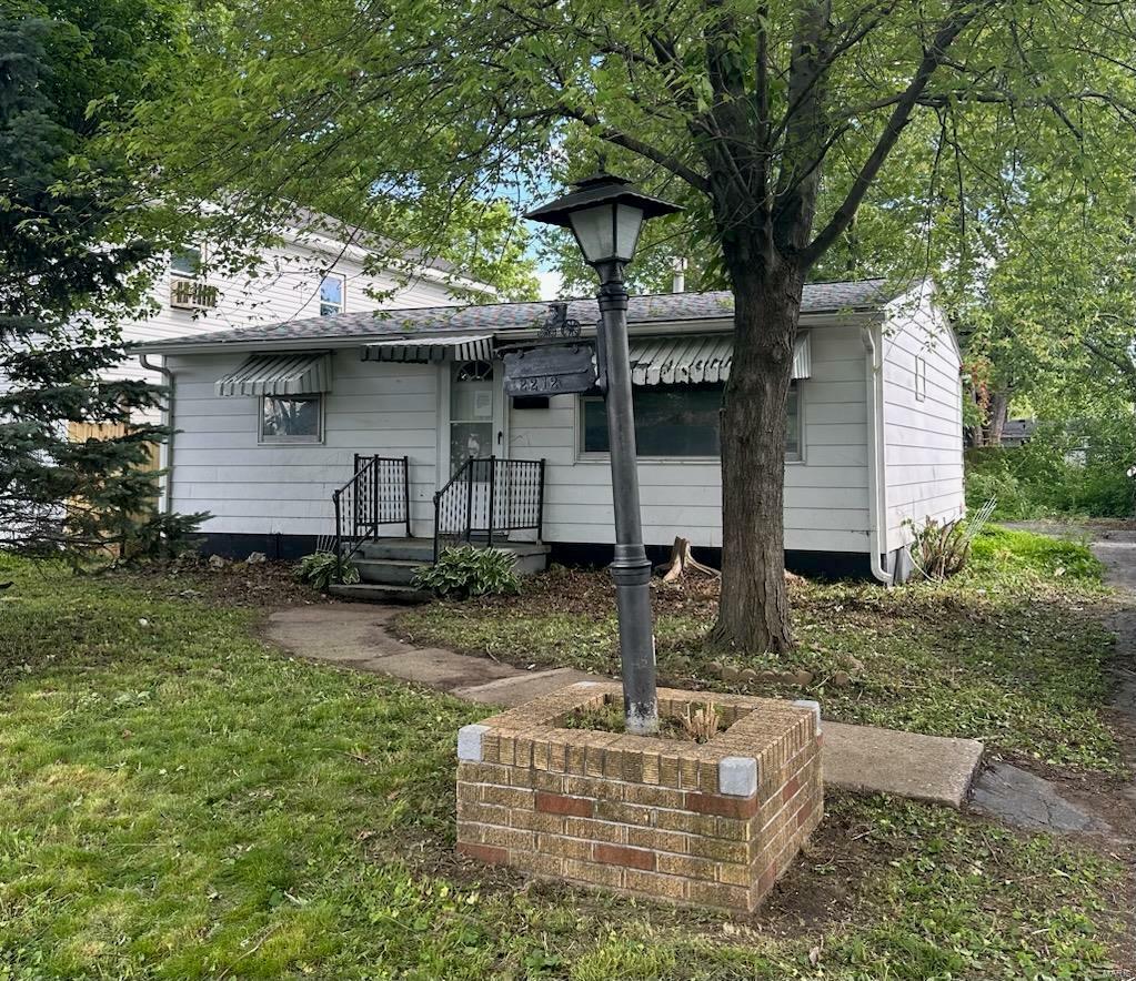 Property Photo: 2212 Orville Avenue IL 62040