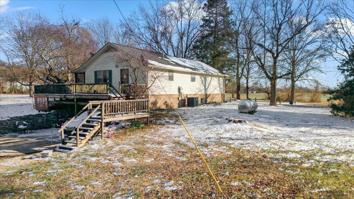 Property Photo:  145 Crenshaw Rd  TN 37022 