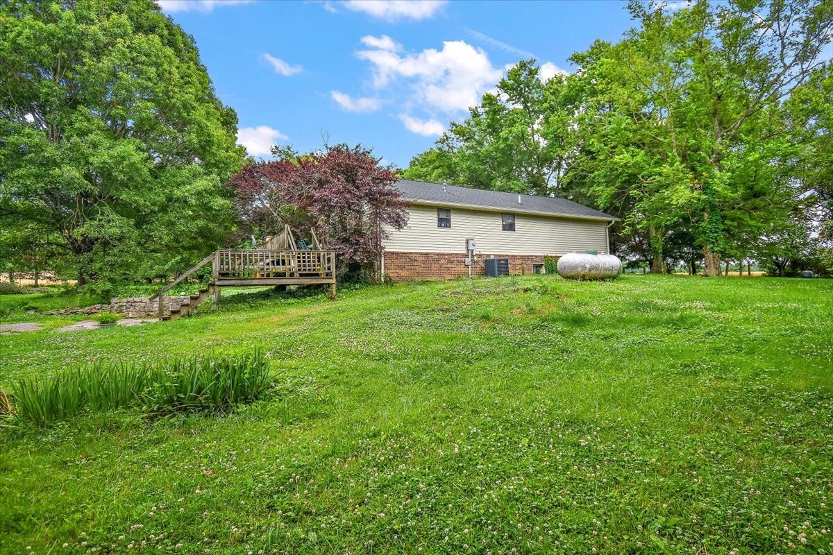 Property Photo: 145 Crenshaw Rd TN 37022