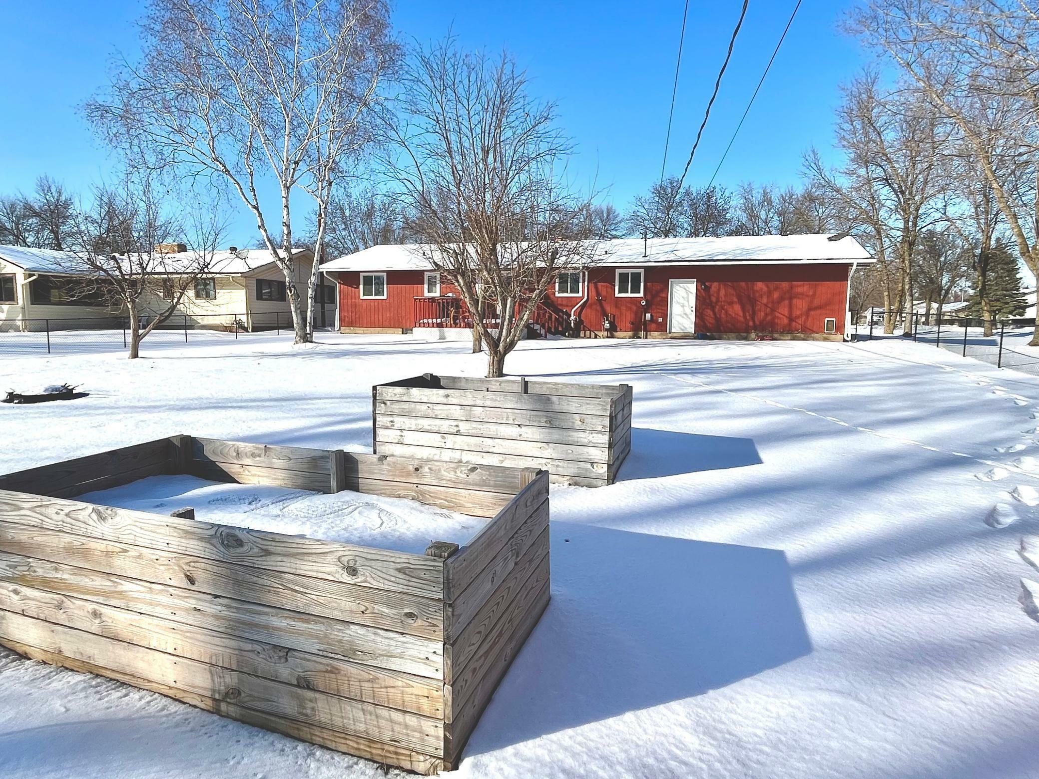 Property Photo:  906 1st Street N  MN 56320 