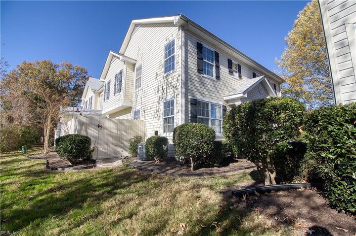 1515 Hambledon Loop  Chesapeake VA 23320 photo