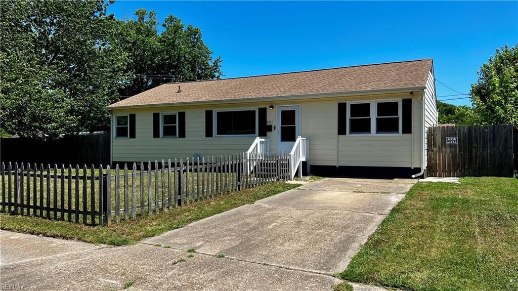 Property Photo: 201 Clemwood Pw VA 23669