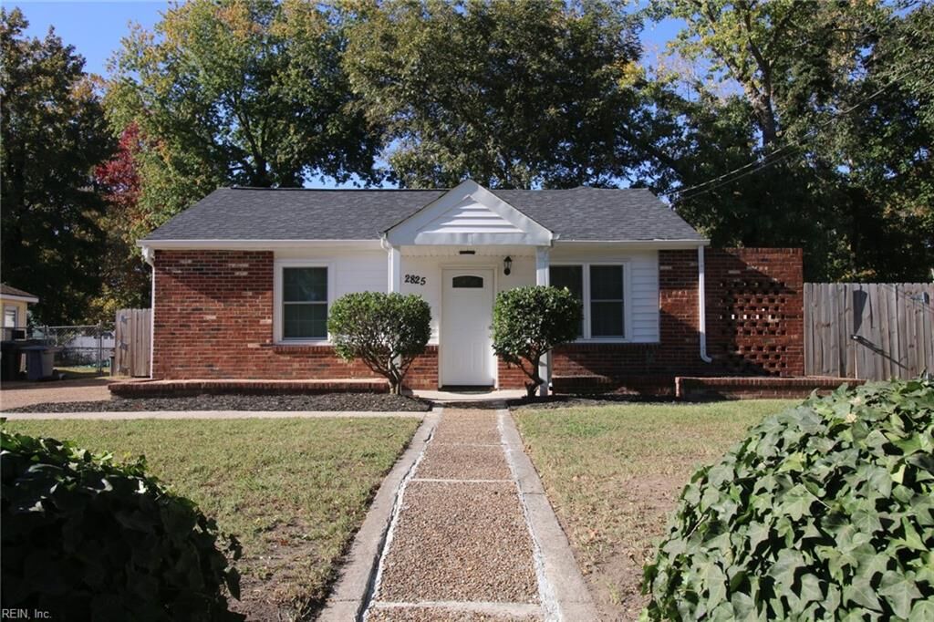 Property Photo:  2825 Rosalee Dr  VA 23661 