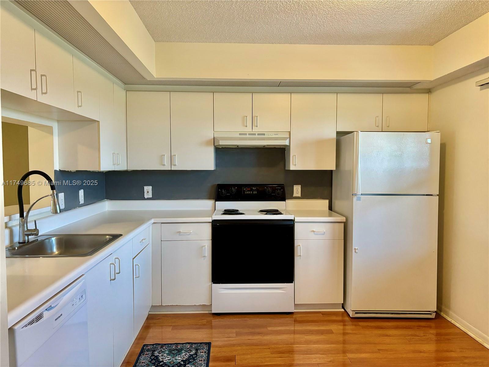 Property Photo:  571 SW 142nd Ave 407O  FL 33027 