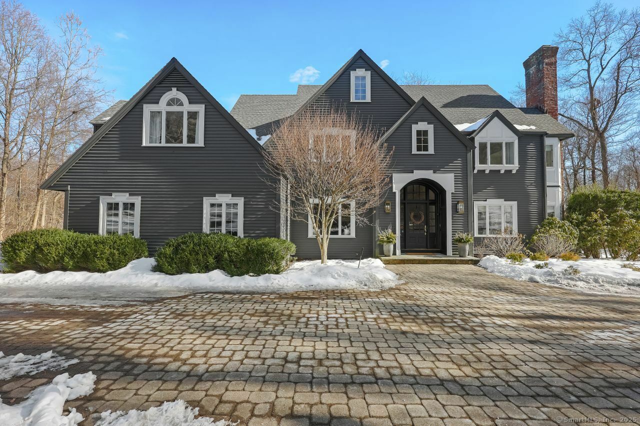 Property Photo: 33 Cider Mill Place CT 06897