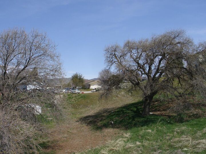 Property Photo:  22541 Shine Court  CA 93561 