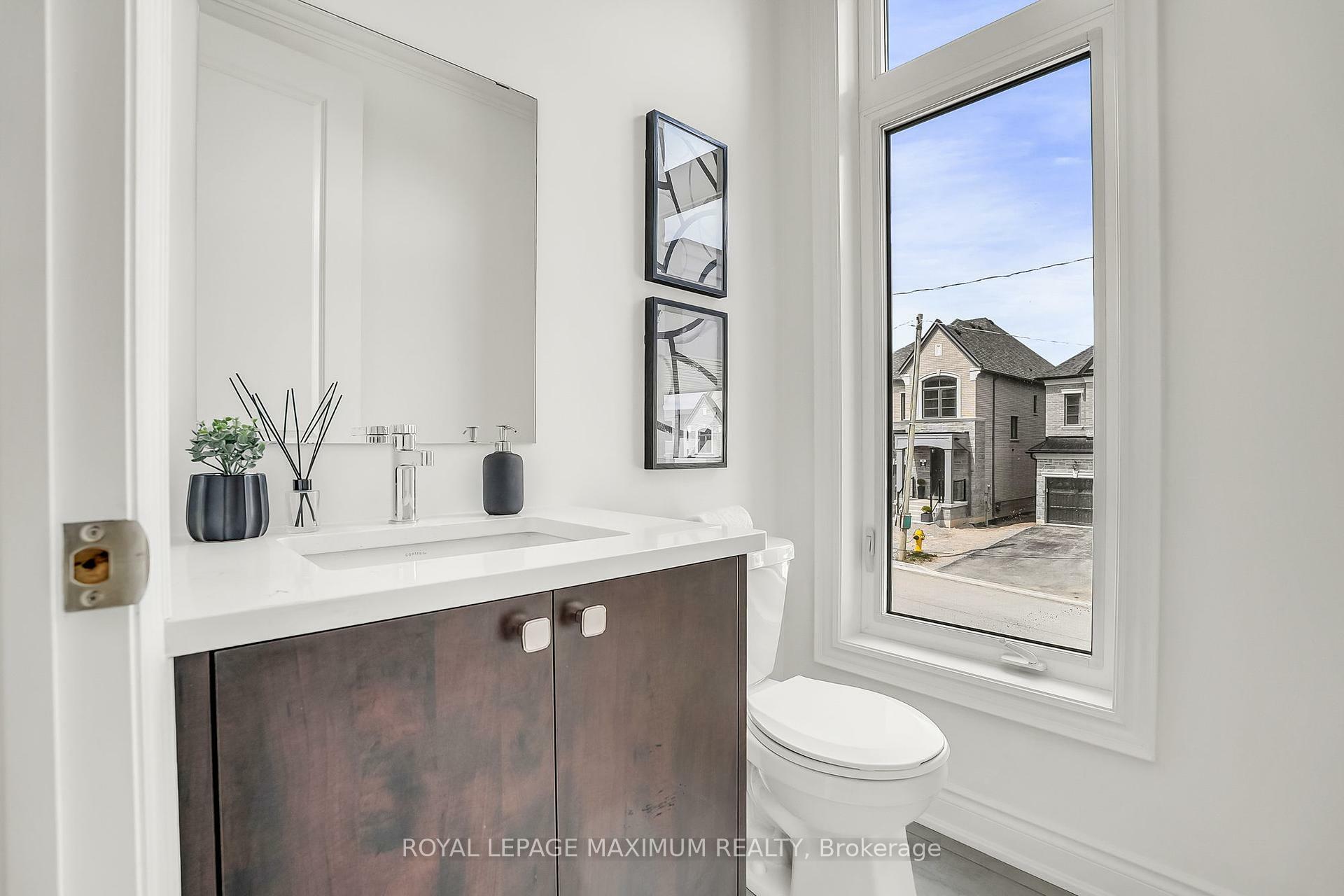 Property Photo: 15 Donsgrove Court ON L4J 9A1