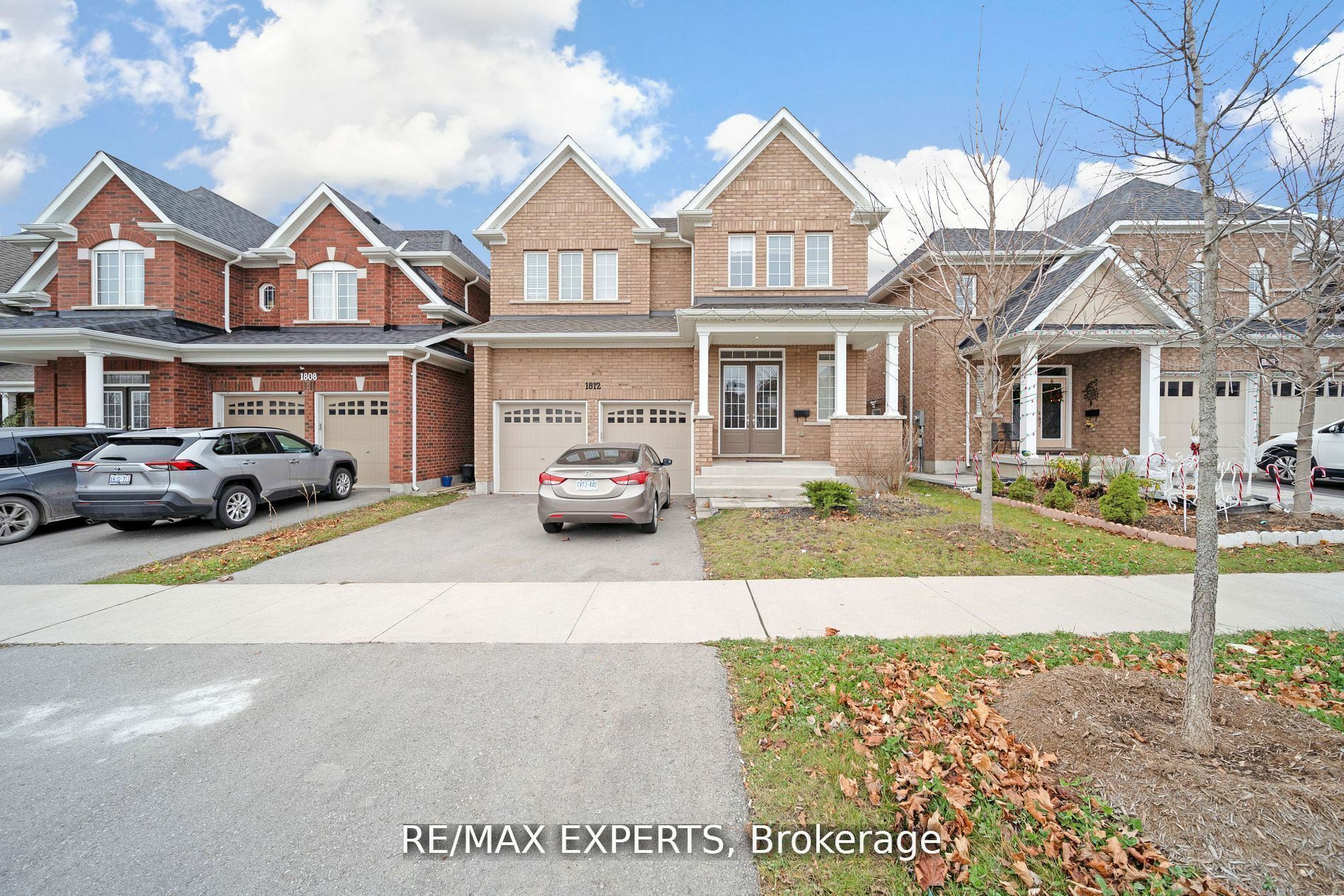 1812 Grandview St N  Oshawa ON L1K 0Y2 photo