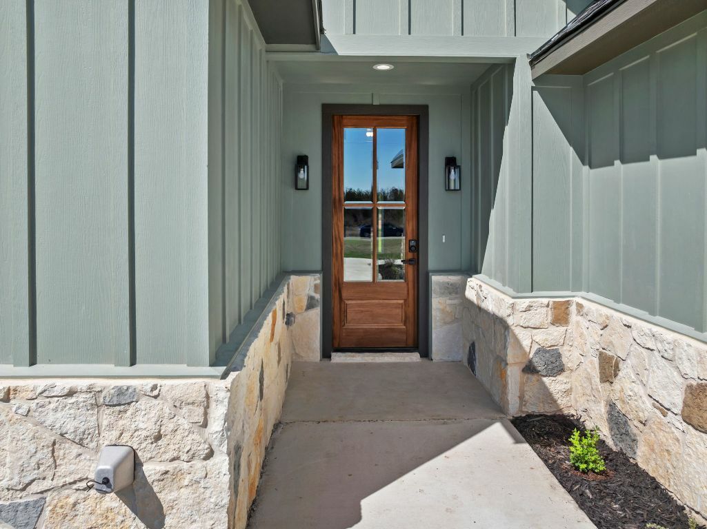 Property Photo:  1730 County Road 217  TX 78942 