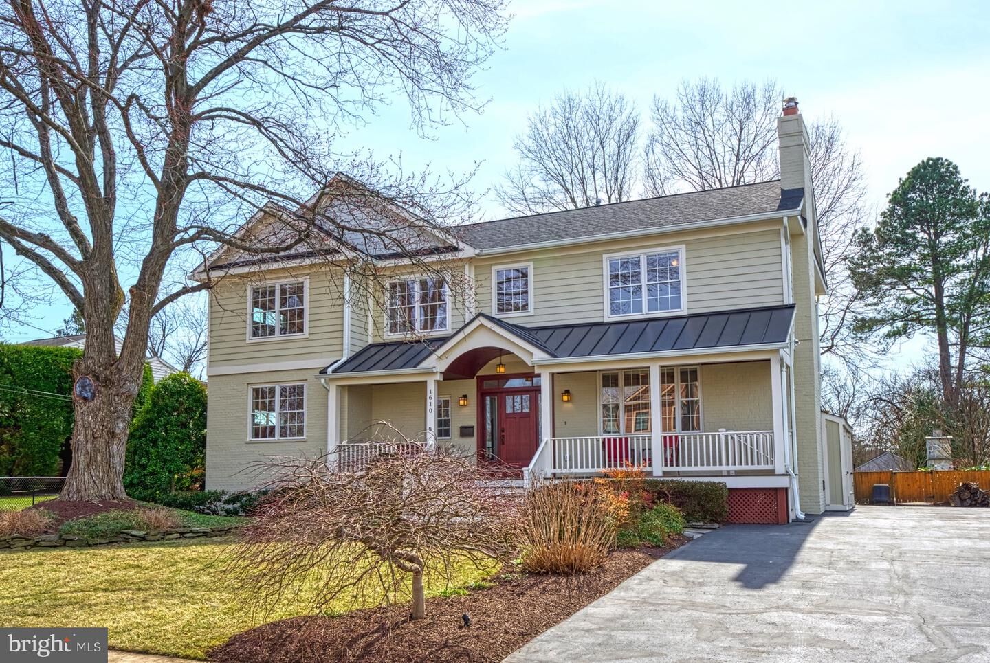 Property Photo:  1610 Woodmoor Lane  VA 22101 