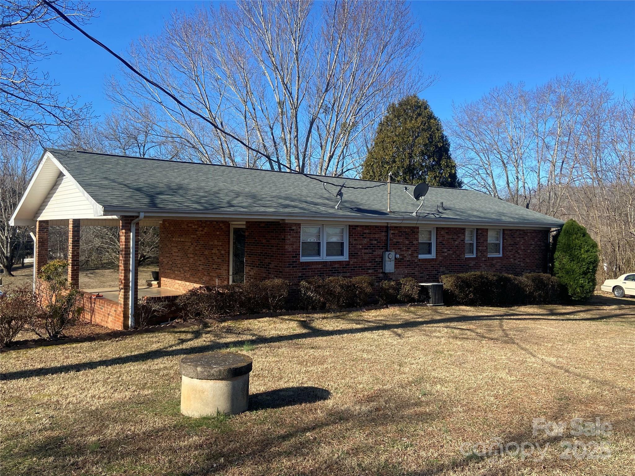 Property Photo:  873 Stacy Hill Road  NC 28752 