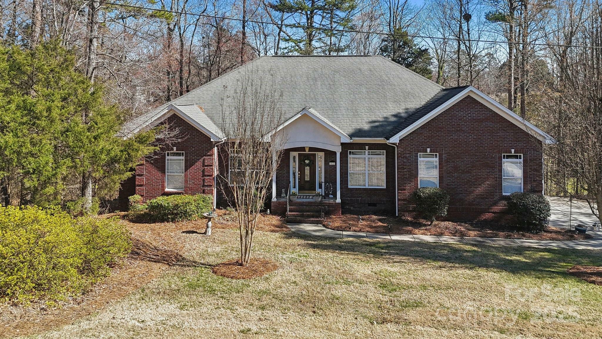 Property Photo: 10620 S Ford Road NC 28214