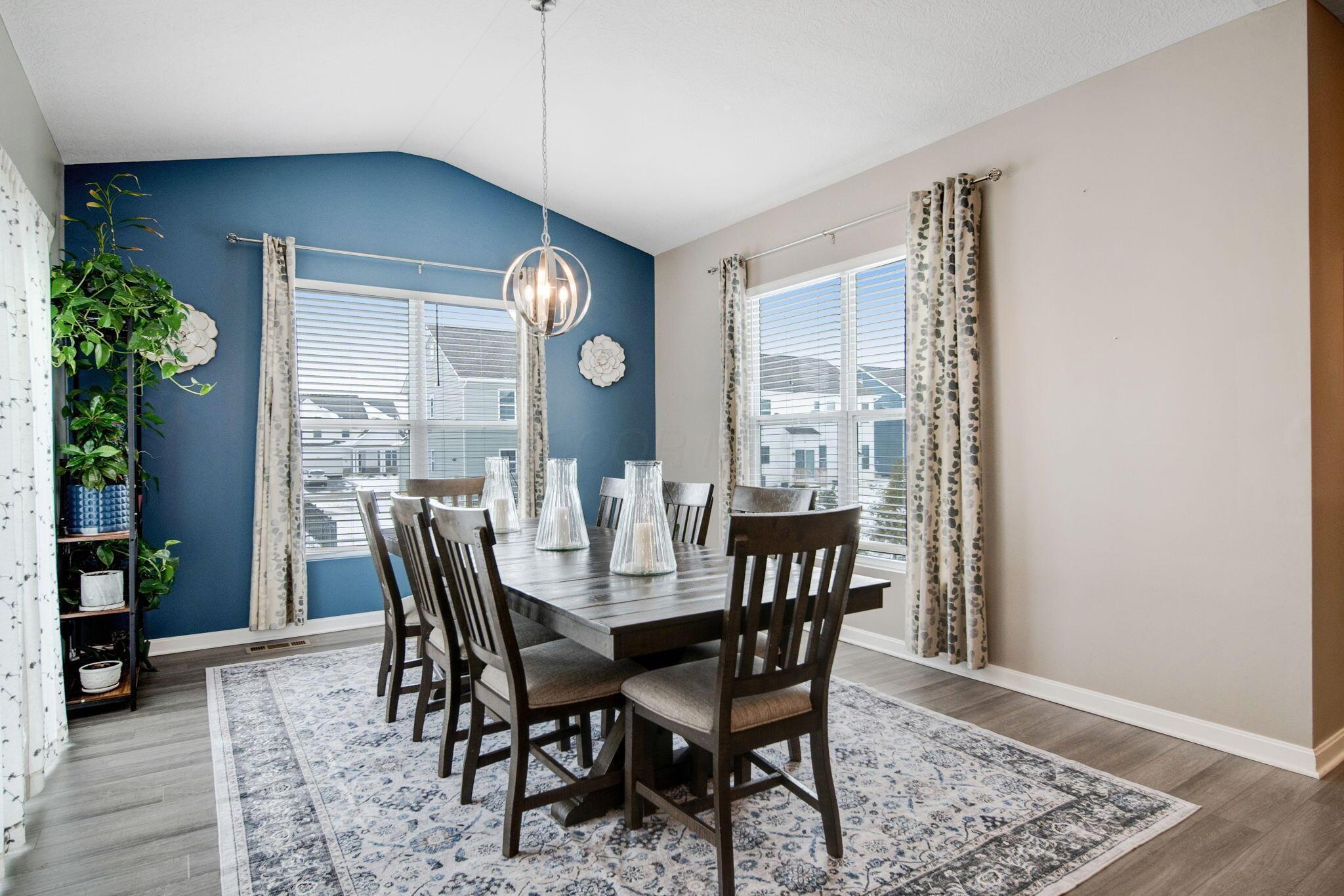 Property Photo: 7181 Fenwick NW Street OH 43147