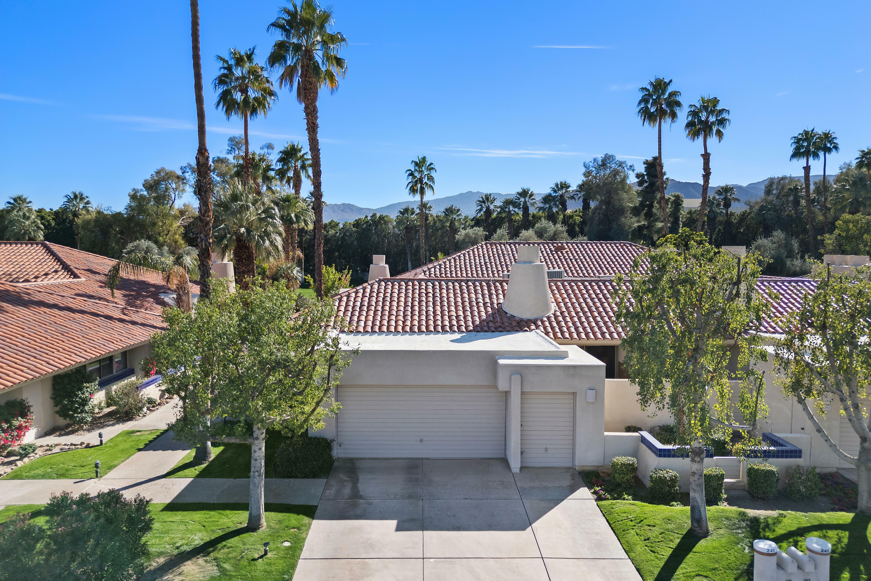 Property Photo:  241 Kavenish Drive  CA 92270 