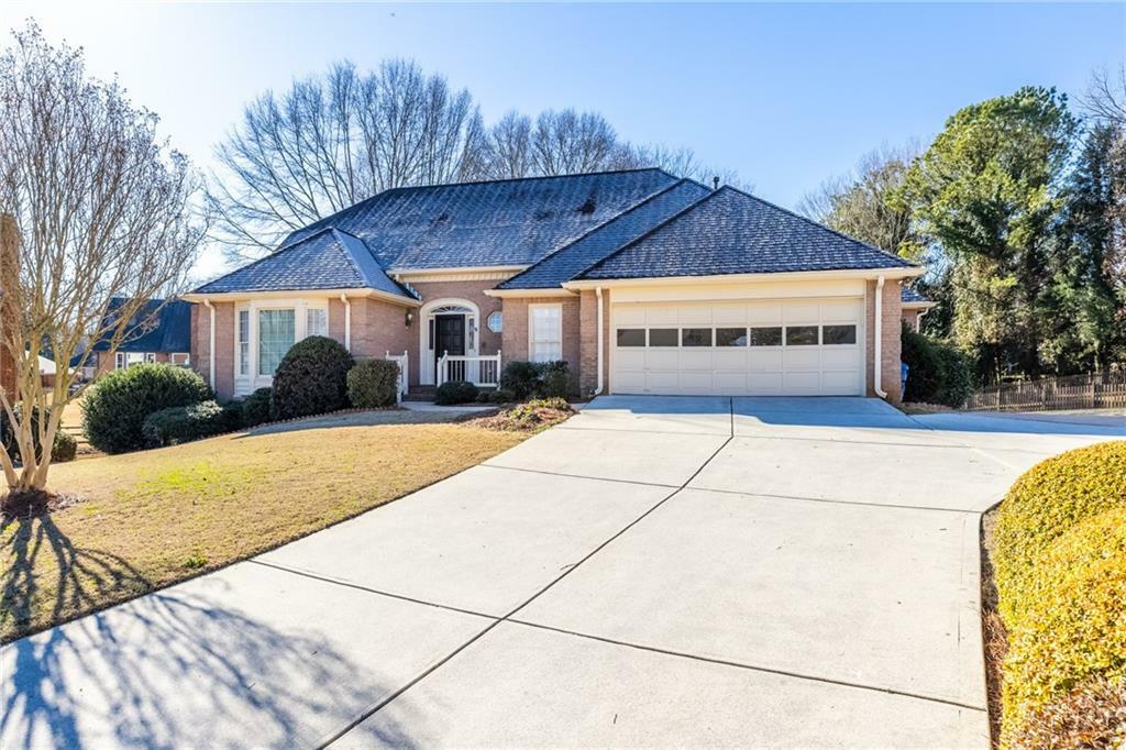 Property Photo: 215 Stepping Stone Drive GA 30004