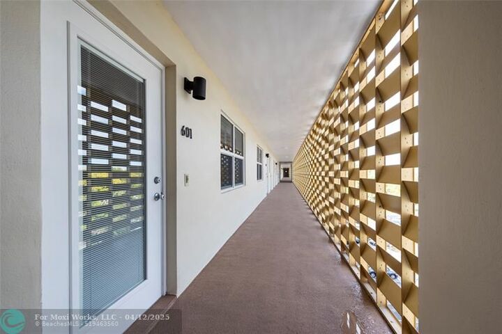 Property Photo:  3050 NE 16th Ave 601  FL 33334 