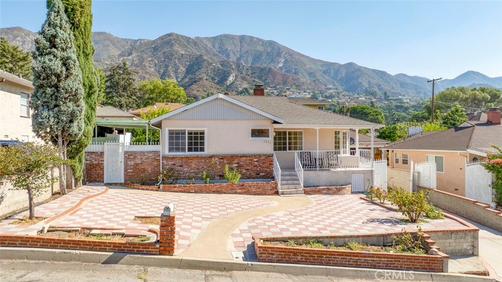 3251 Brookhill Street  La Crescenta CA 91214 photo