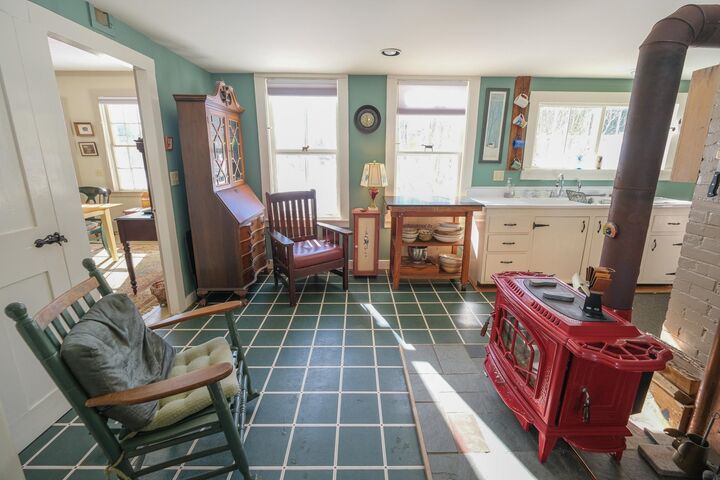 Property Photo: 1135 Route 106 VT 05062