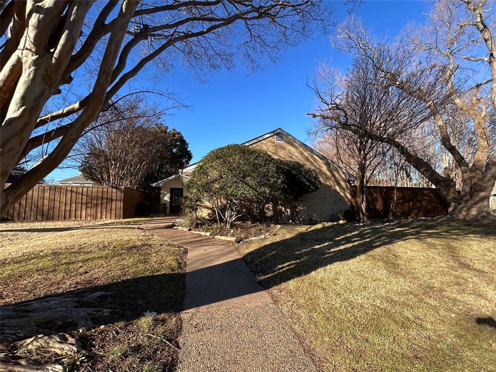 Property Photo:  5939 Smoke Glass Trail  TX 75252 