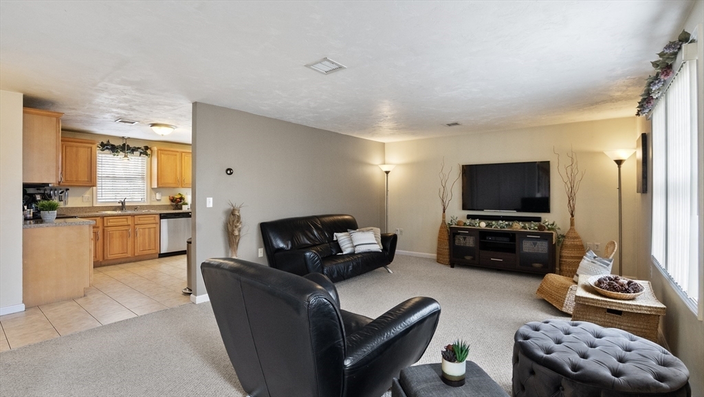 Property Photo:  11 Myrtle Street 11  MA 01757 