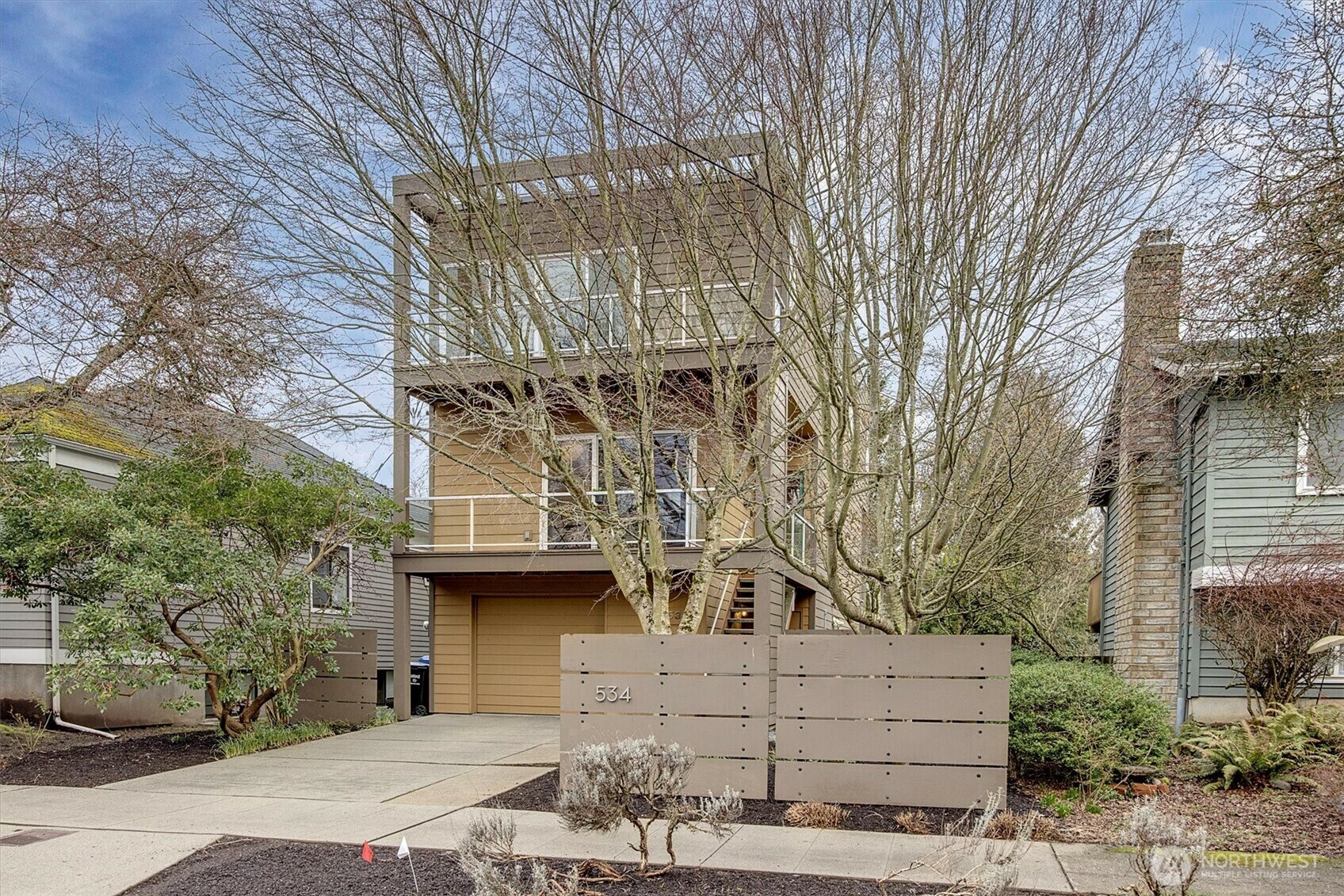 Property Photo: 534 N 75th Street WA 98103