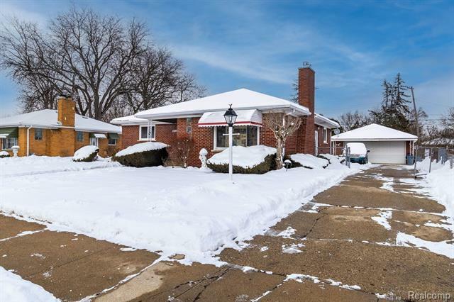 Property Photo:  20665 Woodside Street  MI 48225 